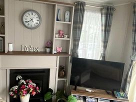 Cleethorpes Beach Holiday Park - Holiday Accommodation 11971 - Lincolnshire - 1185134 - thumbnail photo 13