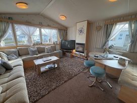 Primrose Valley Holiday Park - Holiday Accommodation 11979 - North Yorkshire (incl. Whitby) - 1185137 - thumbnail photo 7
