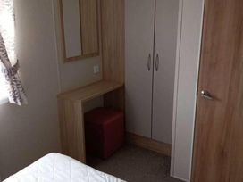Unity Holiday Resort - Holiday Accommodation 12042 - Somerset & Wiltshire - 1185140 - thumbnail photo 2