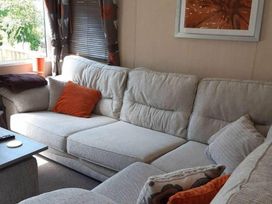 New Park Landshipping - Holiday Accommodation 12045 - South Wales - 1185141 - thumbnail photo 12