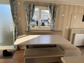 Seashore Holiday Park - Holiday Accommodation 12047 - Norfolk - 1185142 - thumbnail photo 3