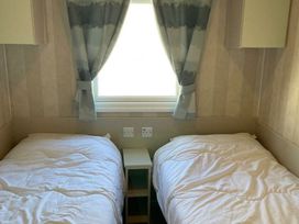 Seashore Holiday Park - Holiday Accommodation 12047 - Norfolk - 1185142 - thumbnail photo 5