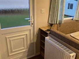 Devon Cliffs Holiday Park - Holiday Accommodation 12076 - Devon - 1185147 - thumbnail photo 8