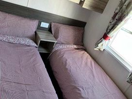Devon Cliffs Holiday Park - Holiday Accommodation 12076 - Devon - 1185147 - thumbnail photo 11