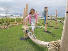 Devon Cliffs Holiday Park - Holiday Accommodation 12076 - Devon - 1185147 - thumbnail photo 14