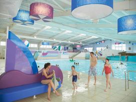Devon Cliffs Holiday Park - Holiday Accommodation 12076 - Devon - 1185147 - thumbnail photo 17