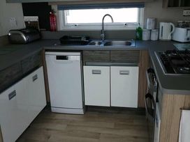 Seashore Holiday Park - Holiday Accommodation 12106 - Norfolk - 1185150 - thumbnail photo 4