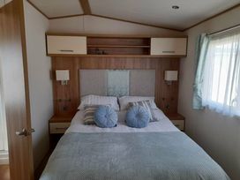 New Beach Holiday Park - Holiday Accommodation 12143 - Kent & Sussex - 1185154 - thumbnail photo 2