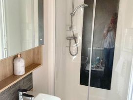 Quay West Holiday Park - Holiday Accommodation 12145 - Mid Wales - 1185155 - thumbnail photo 10