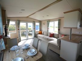Perran Sands - Holiday Accommodation 12160 - Cornwall - 1185156 - thumbnail photo 2