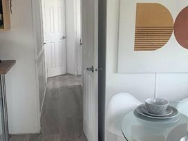 Hopton Holiday Village - Holiday Accommodation 12171 - Suffolk & Essex - 1185157 - thumbnail photo 3