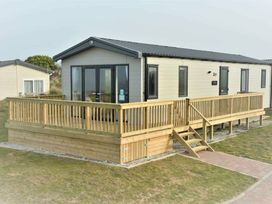 Perran Sands - Holiday Accommodation 12174 - Cornwall - 1185159 - thumbnail photo 1