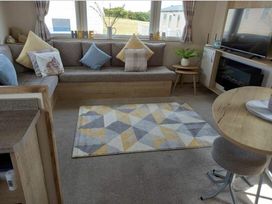 Primrose Valley Holiday Park - Holiday Accommodation 12194 - North Yorkshire (incl. Whitby) - 1185161 - thumbnail photo 6