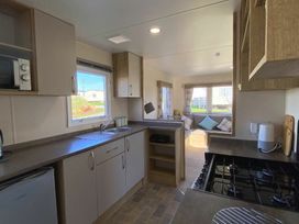 Primrose Valley Holiday Park - Holiday Accommodation 12194 - North Yorkshire (incl. Whitby) - 1185161 - thumbnail photo 10
