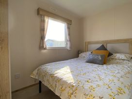 Primrose Valley Holiday Park - Holiday Accommodation 12194 - North Yorkshire (incl. Whitby) - 1185161 - thumbnail photo 12