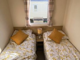 Primrose Valley Holiday Park - Holiday Accommodation 12194 - North Yorkshire (incl. Whitby) - 1185161 - thumbnail photo 14