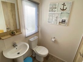 Primrose Valley Holiday Park - Holiday Accommodation 12194 - North Yorkshire (incl. Whitby) - 1185161 - thumbnail photo 17