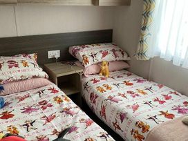 Lydstep Beach - Holiday Accommodation 12199 - South Wales - 1185163 - thumbnail photo 3