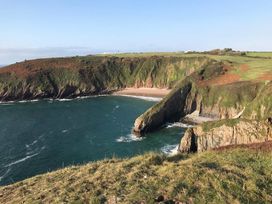 Lydstep Beach - Holiday Accommodation 12199 - South Wales - 1185163 - thumbnail photo 18