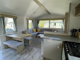 Lido Leisure Park - Holiday Accommodation 12200 - North Yorkshire (incl. Whitby) - 1185164 - thumbnail photo 5