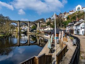 Lido Leisure Park - Holiday Accommodation 12211 - North Yorkshire (incl. Whitby) - 1185165 - thumbnail photo 16
