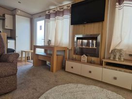 Marton Mere Holiday Village - Holiday Accommodation 12247 - Lake District - 1185170 - thumbnail photo 5