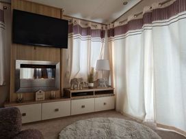 Marton Mere Holiday Village - Holiday Accommodation 12247 - Lake District - 1185170 - thumbnail photo 7