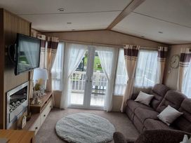 Marton Mere Holiday Village - Holiday Accommodation 12247 - Lake District - 1185170 - thumbnail photo 11
