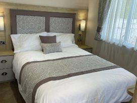 Pendine Sands - Holiday Accommodation 12302 - South Wales - 1185179 - thumbnail photo 4
