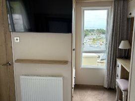 Pendine Sands - Holiday Accommodation 12302 - South Wales - 1185179 - thumbnail photo 7
