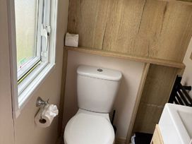 Pendine Sands - Holiday Accommodation 12302 - South Wales - 1185179 - thumbnail photo 9