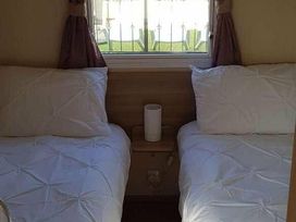 Lyons Robin Hood - Holiday Accommodation 12326 - North Wales - 1185180 - thumbnail photo 6