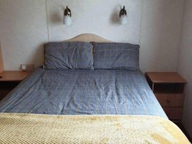 Lowfield Farm Caravan Park - Holiday Accommodation 12345 - North Yorkshire (incl. Whitby) - 1185182 - thumbnail photo 3