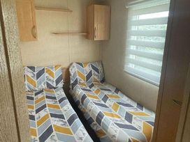 Hayling Island Holiday Park - Meadow Bay Villages - Holiday Accommodation 12372 - Hampshire - 1185186 - thumbnail photo 5