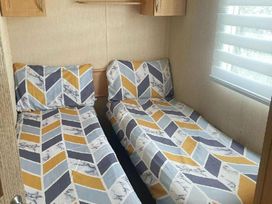Hayling Island Holiday Park - Meadow Bay Villages - Holiday Accommodation 12372 - Hampshire - 1185186 - thumbnail photo 6