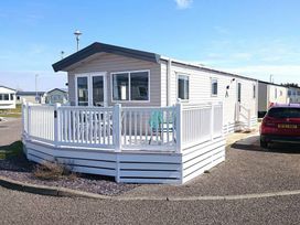 Trecco Bay - Holiday Accommodation 12456 - Somerset & Wiltshire - 1185195 - thumbnail photo 15