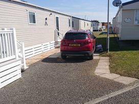 Trecco Bay - Holiday Accommodation 12456 - Somerset & Wiltshire - 1185195 - thumbnail photo 16