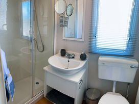 Waterside, Paignton - Holiday Accommodation 12465 - Devon - 1185197 - thumbnail photo 9