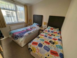 Waterside, Paignton - Holiday Accommodation 12473 - Devon - 1185198 - thumbnail photo 13