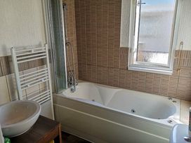 Waterside, Paignton - Holiday Accommodation 12473 - Devon - 1185198 - thumbnail photo 15