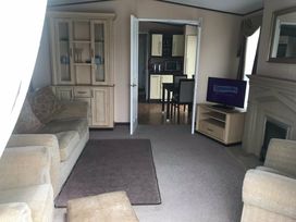 Romney Sands Holiday Park - Holiday Accommodation 12496 - Kent & Sussex - 1185205 - thumbnail photo 1