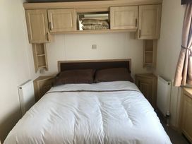 Romney Sands Holiday Park - Holiday Accommodation 12496 - Kent & Sussex - 1185205 - thumbnail photo 5