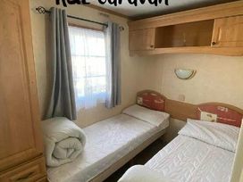 Sunnymede Caravan Park - Holiday Accommodation 12507 - Lincolnshire - 1185208 - thumbnail photo 2