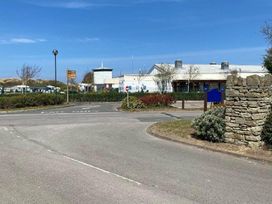 Presthaven Beach Resort - Holiday Accommodation 12528 - North Wales - 1185209 - thumbnail photo 18