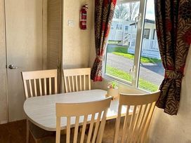 Beverley Bay Holiday Park - Holiday Accommodation 12569 - Devon - 1185217 - thumbnail photo 4