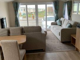 Lyons Sunnysands Holiday Park - Holiday Accommodation 12581 - Mid Wales - 1185219 - thumbnail photo 3