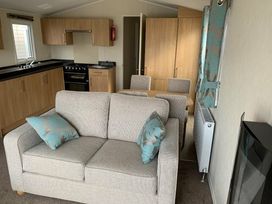 Lyons Sunnysands Holiday Park - Holiday Accommodation 12581 - Mid Wales - 1185219 - thumbnail photo 6