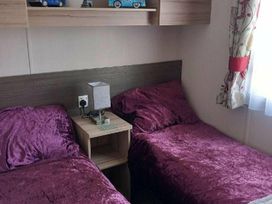 Manorbier Bay Holiday Park - Holiday Accommodation 12596 - South Wales - 1185223 - thumbnail photo 3
