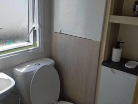 Happy Days Caravan Park - Holiday Accommodation 12609 - North Wales - 1185224 - thumbnail photo 2