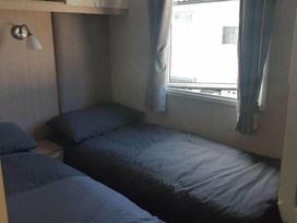 Happy Days Caravan Park - Holiday Accommodation 12609 - North Wales - 1185224 - thumbnail photo 3